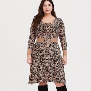 TORRID SIZE 3 LEOPARD SWEATER-KNIT CORSET SKATER DRESS